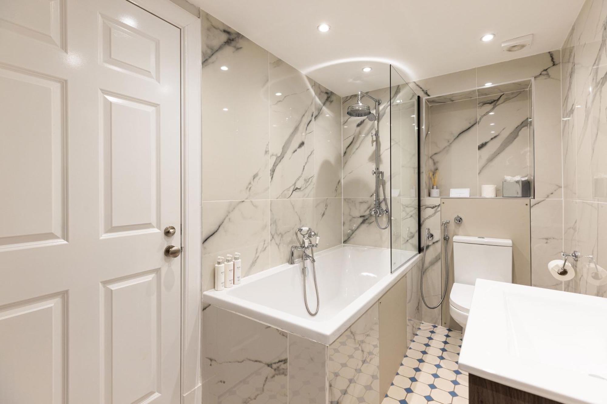 Righ Properties - Luxurious City Centre Three Bedroom Apartment EDI Exterior photo
